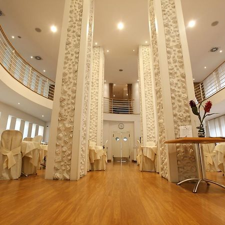רימיני Hotel Luxor מראה חיצוני תמונה