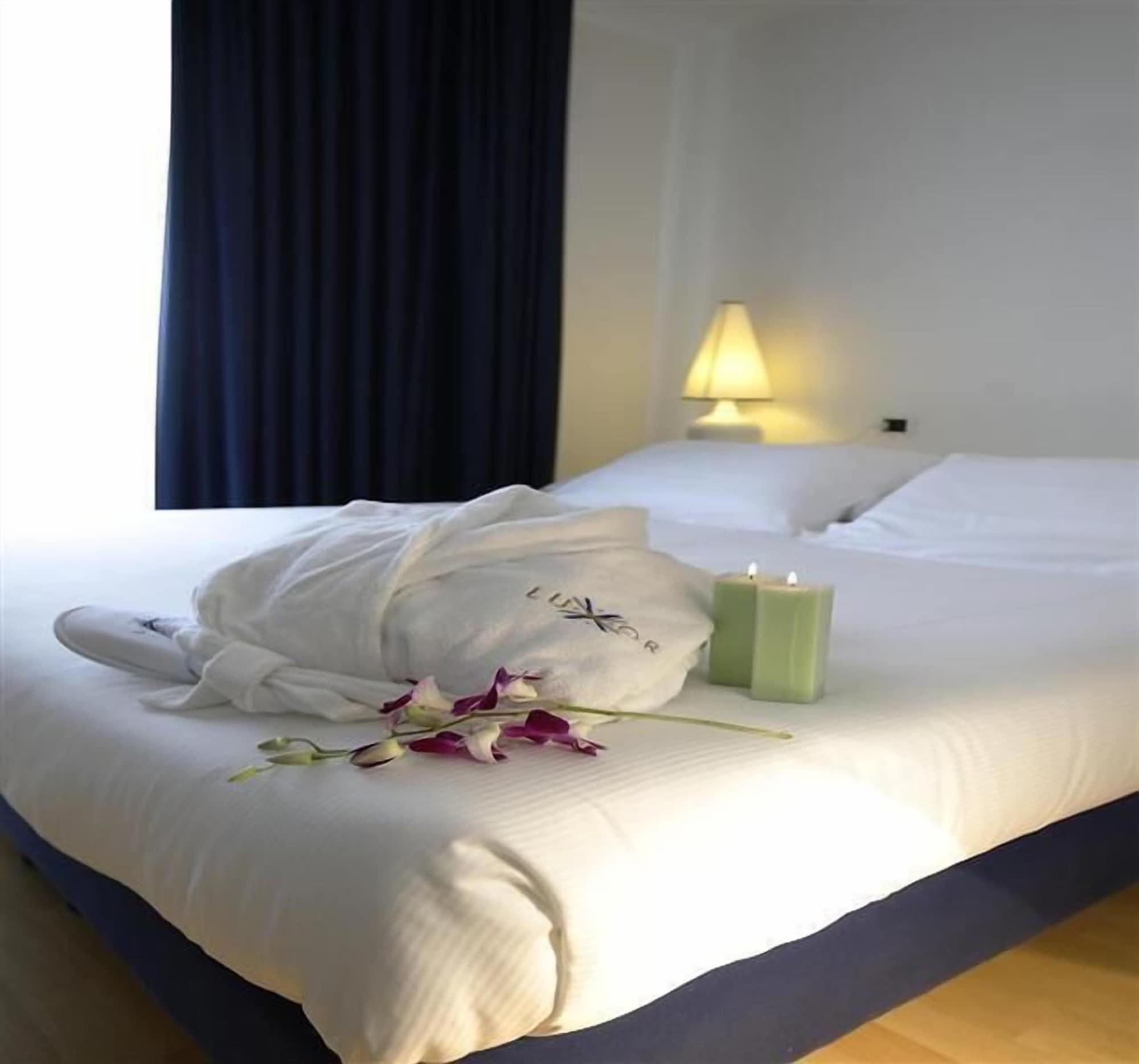 רימיני Hotel Luxor מראה חיצוני תמונה