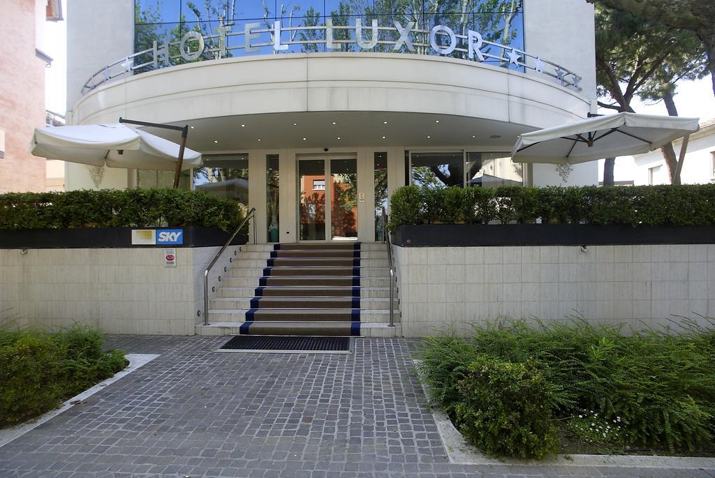 רימיני Hotel Luxor מראה חיצוני תמונה
